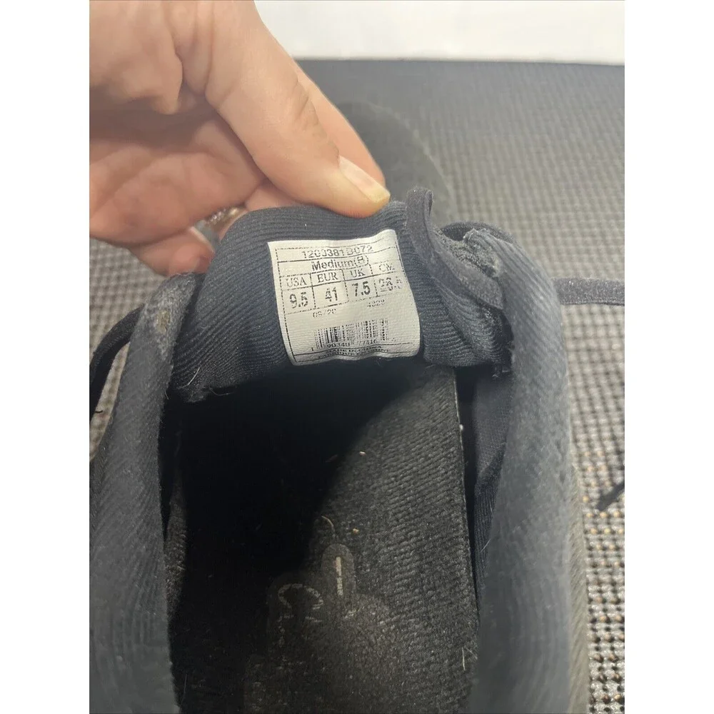 Brooks lots wear